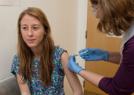 大学 ワクチン オックスフォード “違う種類のワクチン接種で強い免疫反応” 英研究グループ